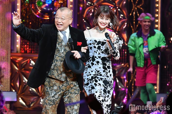 笑福亭鶴瓶&emma (C)モデルプレス