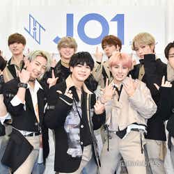 JO1、念願デビュー 鶴房汐恩&佐藤景瑚が家族の連絡明かす「さすがに涙ぐみました」<JO1デビュー記念生配信企画>