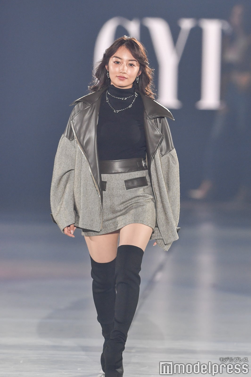 （C）モデルプレス