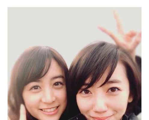 波瑠、山本美月と久々対面で感慨「頑張れる」 美女2ショットに反響