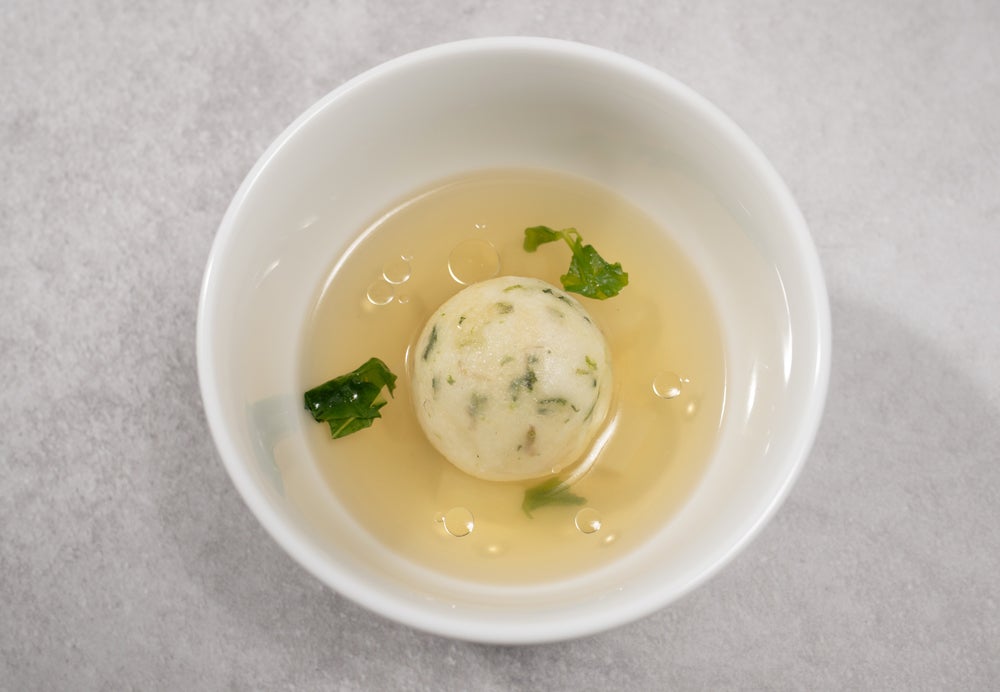 春の七草おかゆ玉のお椀(ディナーコース)/提供画像