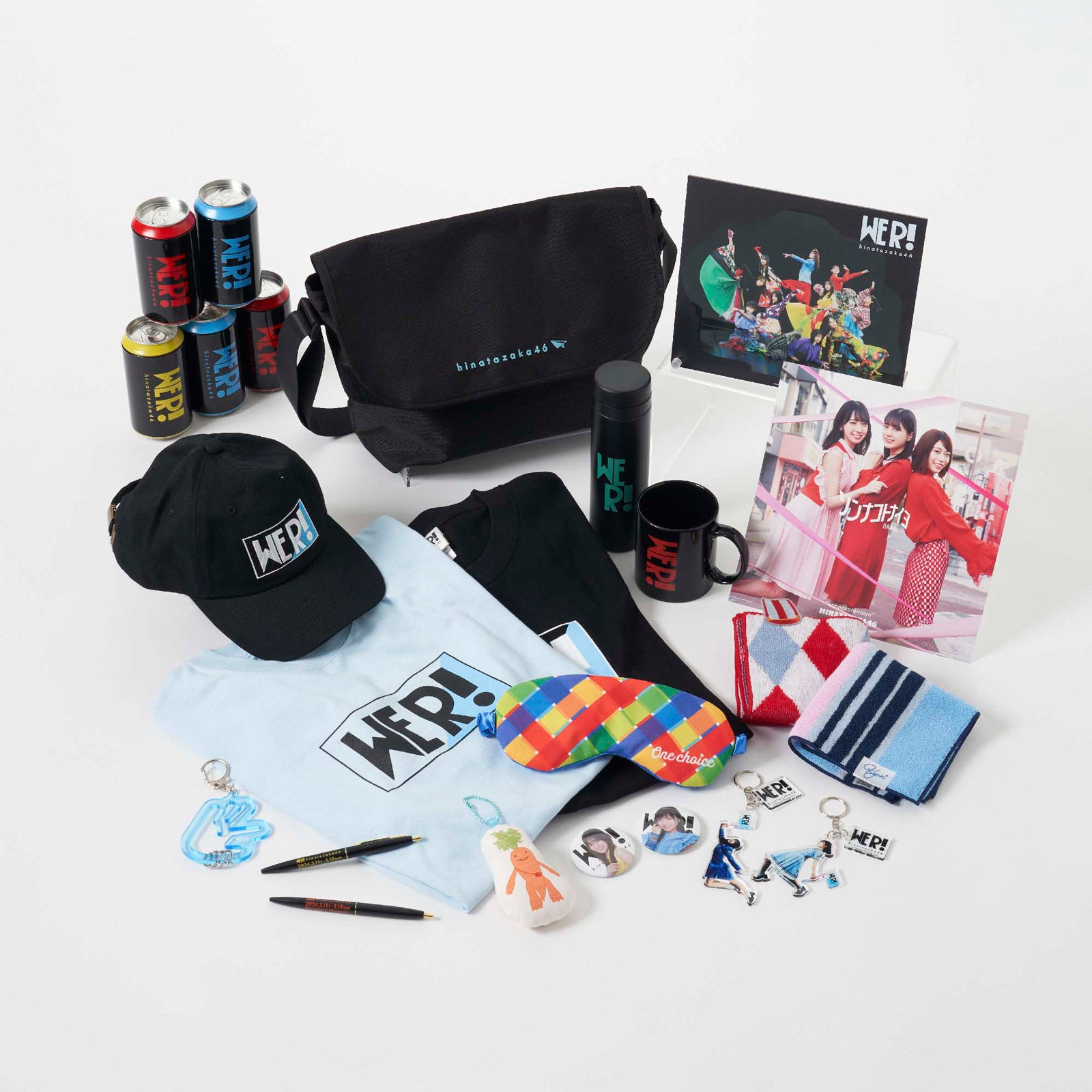 オリジナルグッズ／日向坂46初展覧会「WE R！」より（C）Seed & Flower LLC.