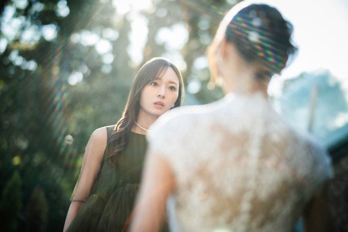 梅澤美波「失恋カルタ」第1話(C)「失恋カルタ」製作委員会・MBS