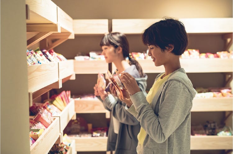 画像1 6 和菓子やスナック菓子も 福岡にお菓子がコンセプトの新ホステル開業へ モデルプレス