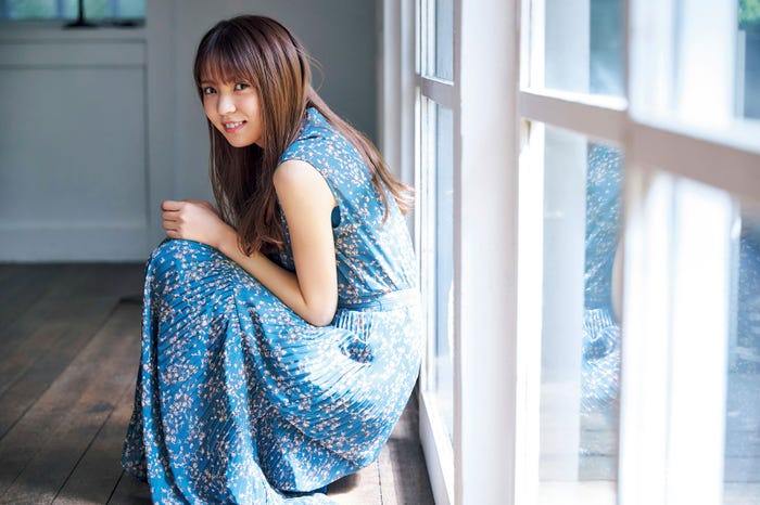 小林由依(C)藤城貴則、光文社