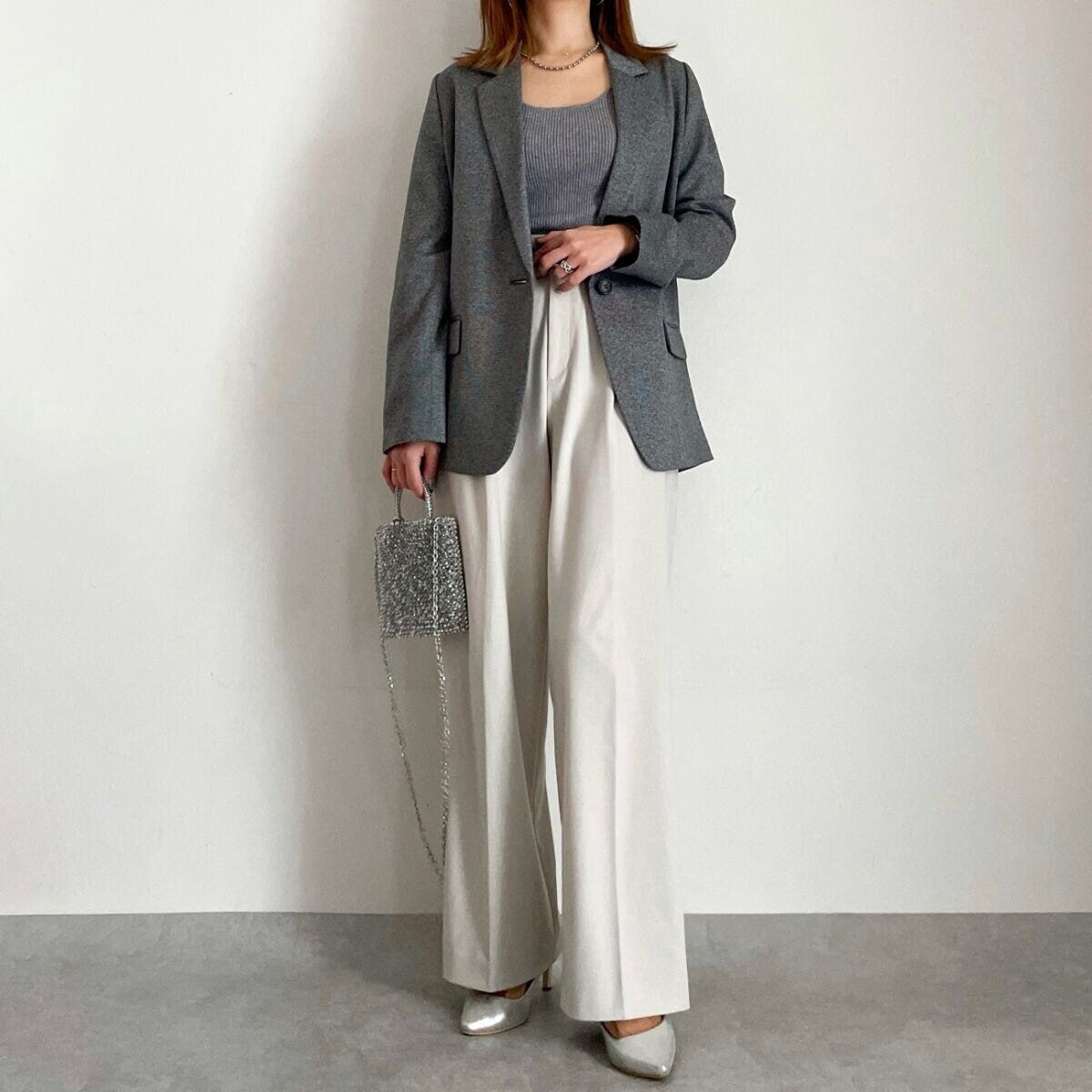 ユニクロタックワイドパンツ　ジャケットオフィスコーデ