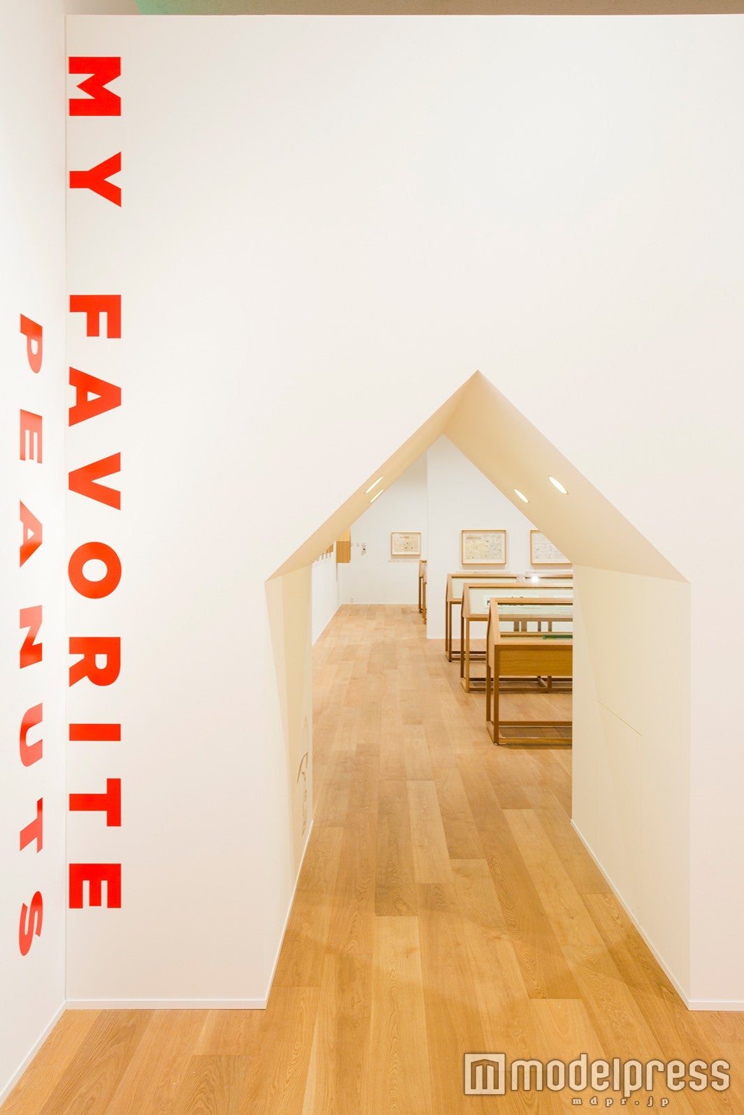 展示入り口（C）Peanuts Worldwide LLC