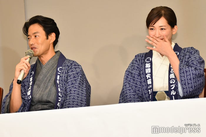 竹野内豊、綾瀬はるか (C)モデルプレス