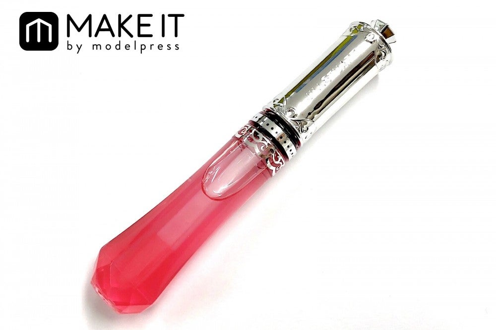 JILLSTUART Beauty／リッププランプ オイル／全2色／各2,700円（税抜） (C)メイクイット