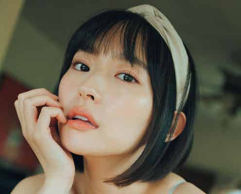 “無敵のグラドル”高崎かなみ、セクシーな胸元に釘付け