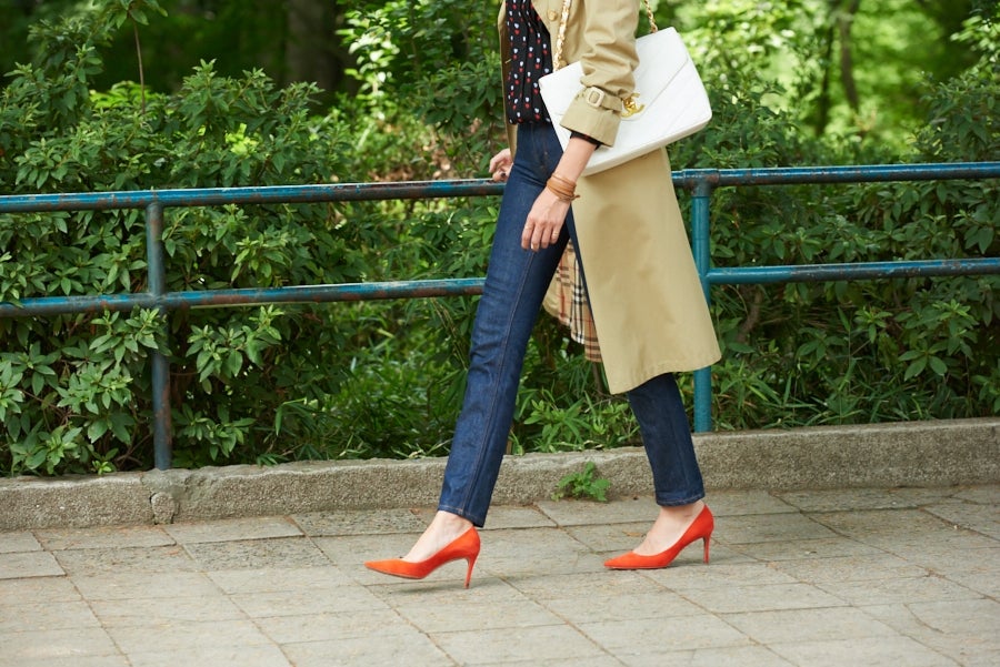 仁香「美人な歩き方」（SBクリエイティブ、2017年8月22日発売）より／提供画像 