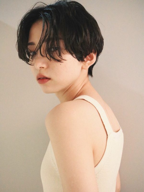 伸ばしかけの前髪をもっと可愛いく ショートの見せ方を変えるヘアアレンジ術 モデルプレス