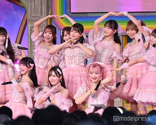 =LOVE、話題の新曲「絶対アイドル辞めないで」でスタート ノンストップ披露に会場熱狂【TIF2024】