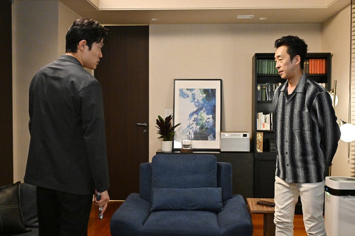 鈴木亮平、北村有起哉「リブート」第6話(C)TBS