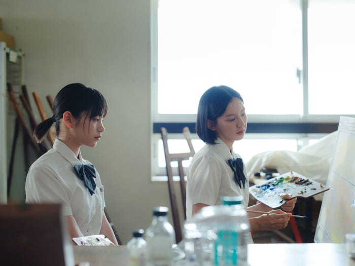 當真あみ、中島セナ(C)2025「終点のあの子」製作委員会