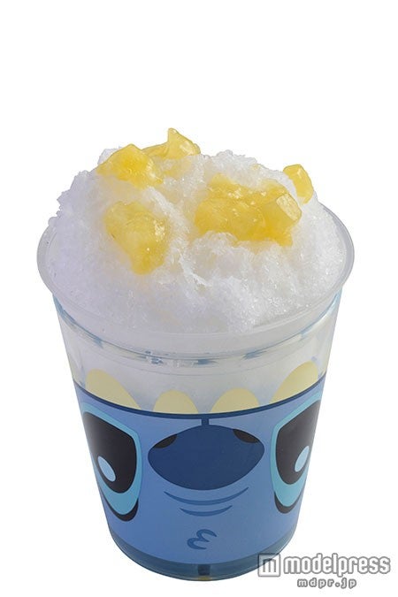 「シェイブアイス（ココナッツミルク）」スティッチのスーベニアカップ付き￥720（販売中）（C）Disney