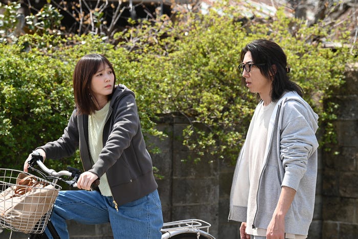 本田翼、高橋一生「6秒間の軌跡~花火師・望月星太郎の2番目の憂鬱」第4話より(C)テレビ朝日