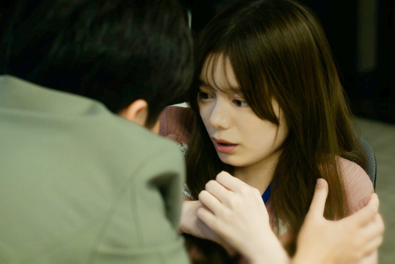 紺野彩夏「キスでふさいで、バレないで。」第6話（C）「キスでふさいで、バレないで。」製作委員会