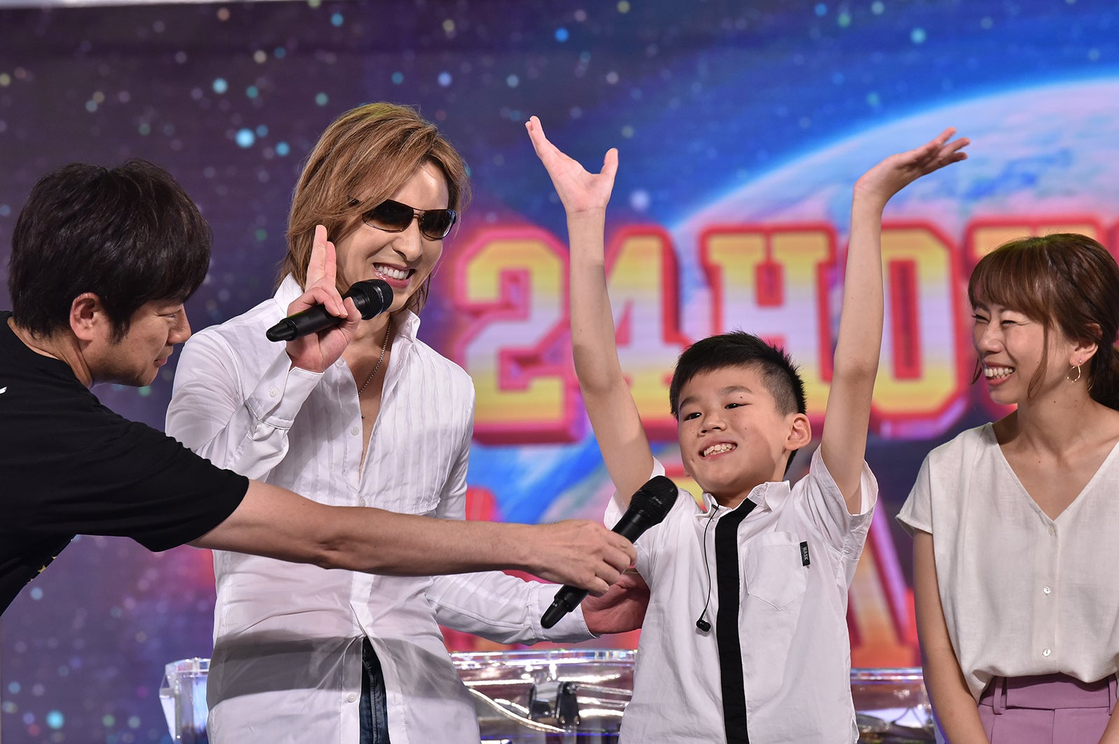 YOSHIKI＆響希くん（C）日本テレビ