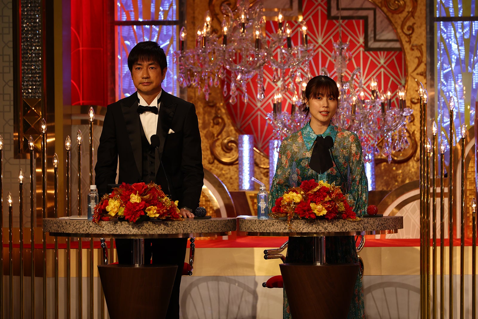 羽鳥慎一、有村架純（左から） （写真提供：東京写真記者協会）