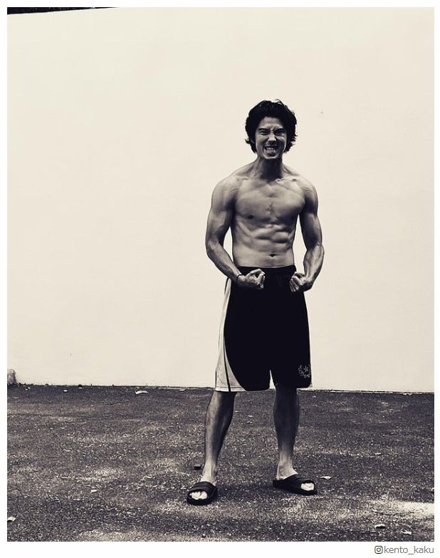 賀来賢人、鍛え上げられた“肉体美”が話題「知らなかった」「すごすぎる」の声続々