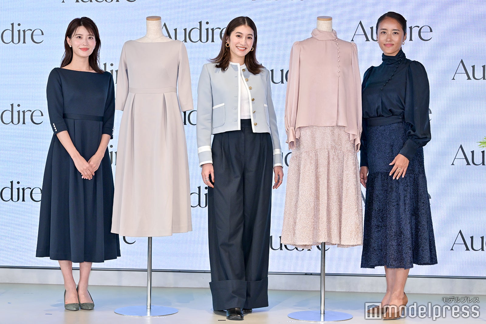 （左から）郡司恭子アナウンサー、モデルの有末麻祐子、 LIFE CREATE代表取締役の前川彩香氏（C）モデルプレス