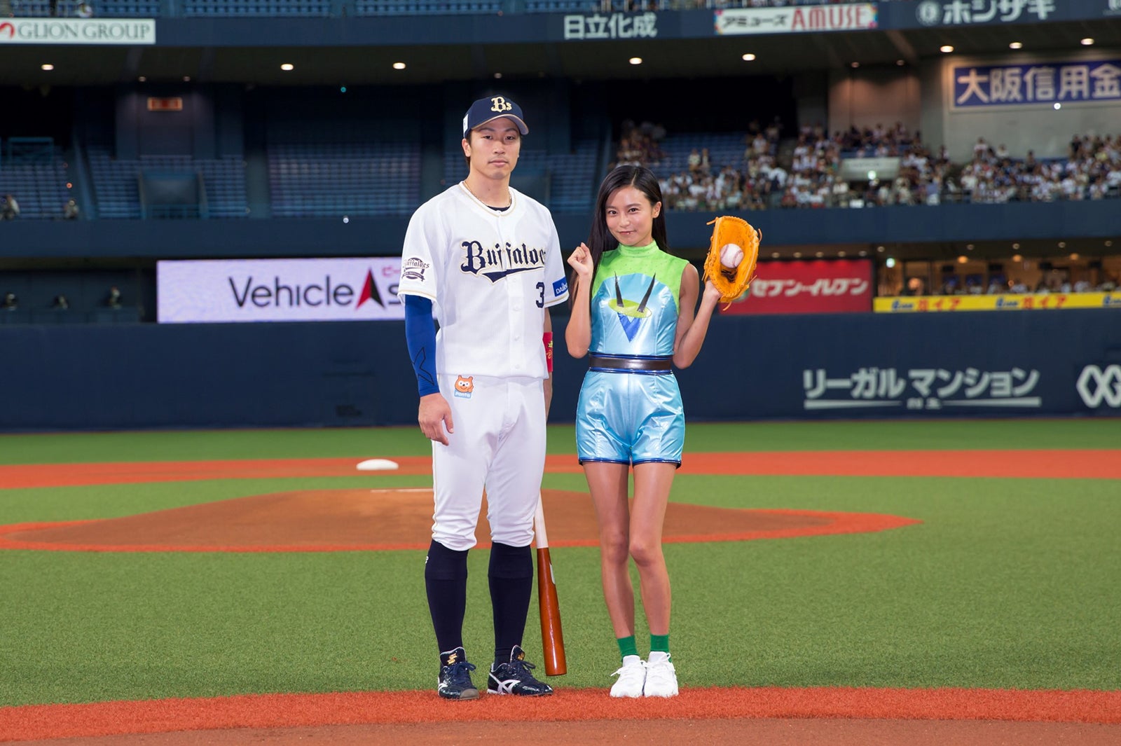 安達了一選手、小島瑠璃子（C）2018 Disney／Pixar. All Rights Reserved.