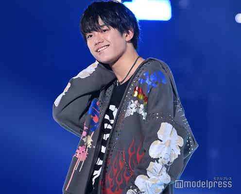 AmBitious真弓孟之、関西ジュニアステージトップバッター 舌ペロで会場沸かす【TGC 2024 A/W】