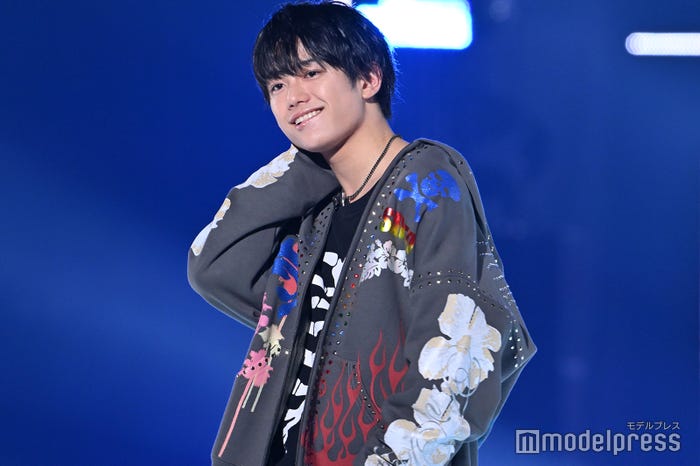 真弓孟之(C)モデルプレス