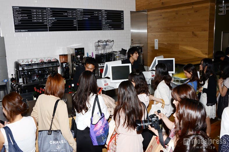 オープニングレセプションパーティの様子