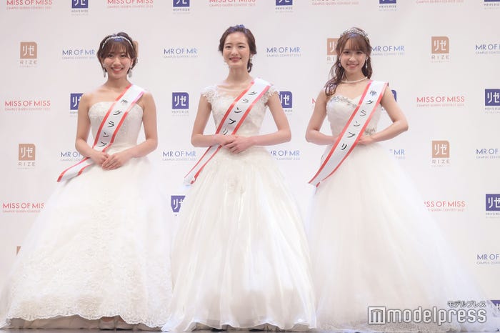 小川奏さん、神谷明采さん、山本瑠香さん(C)モデルプレス