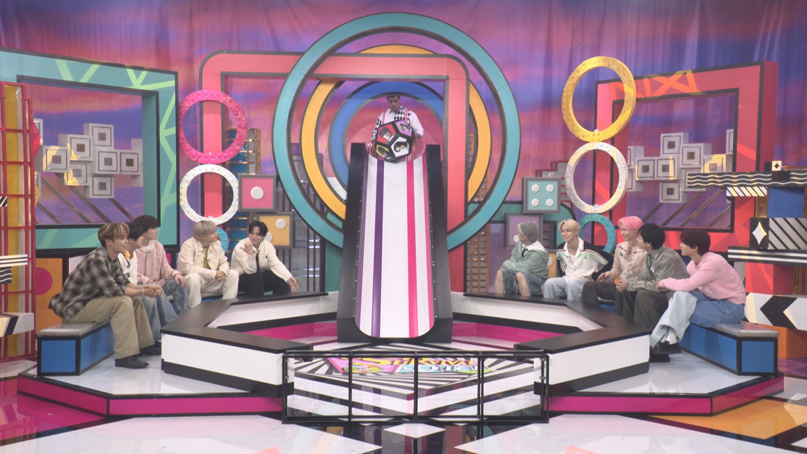 JO1「JO1のSURVIVAL DICE」（提供写真）