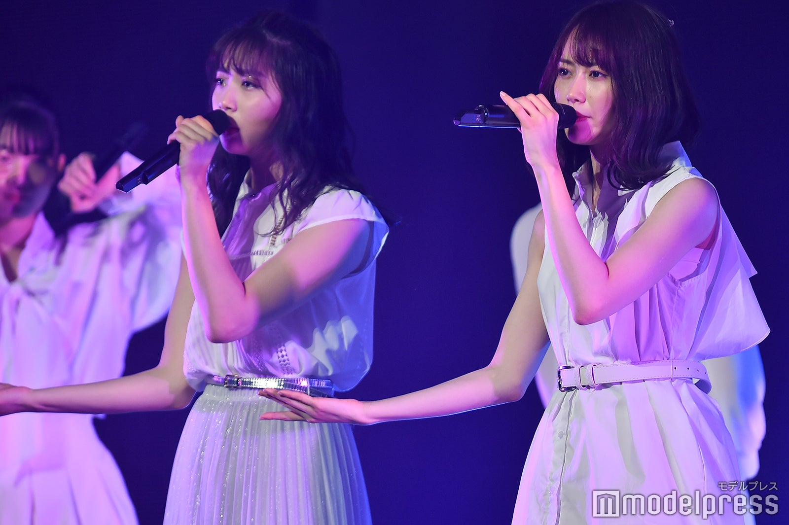 西潟茉莉奈（右）「NGT48 選抜メンバーコンサート ～TDC 選抜、合宿にて決定。初めての経験～」 （C）モデルプレス