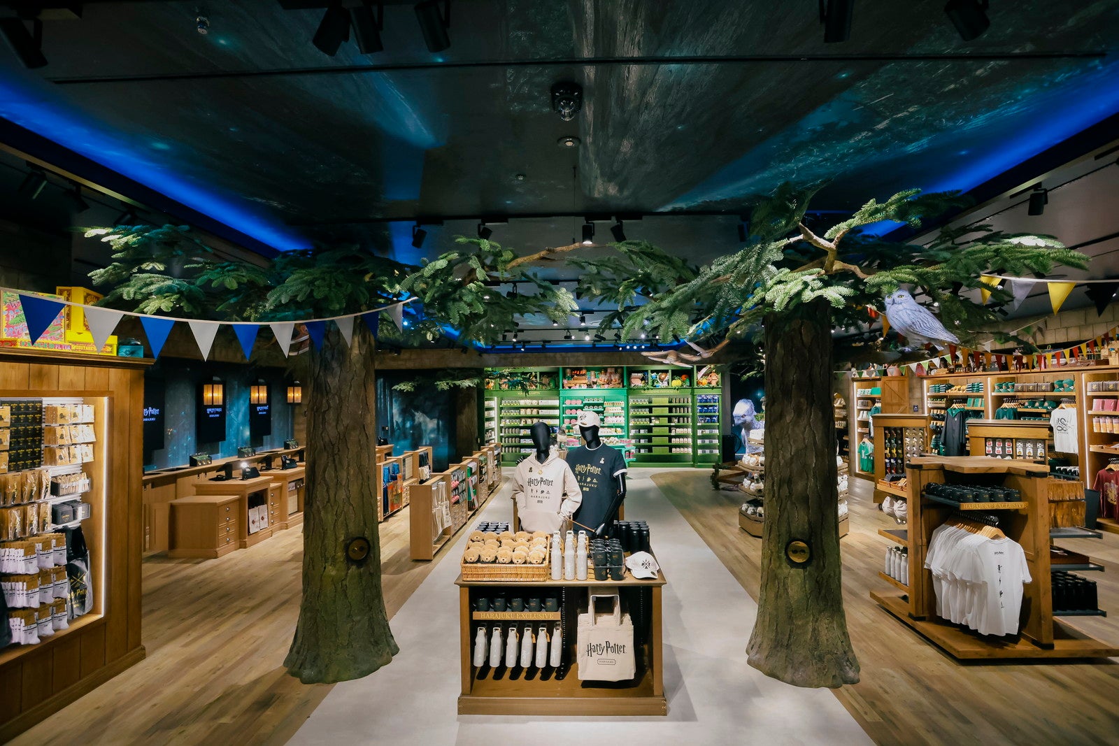 「ハリー・ポッター ショップ 原宿」限定グッズやフードに注目！4寮アイテムやハニーデュークス風エリアも