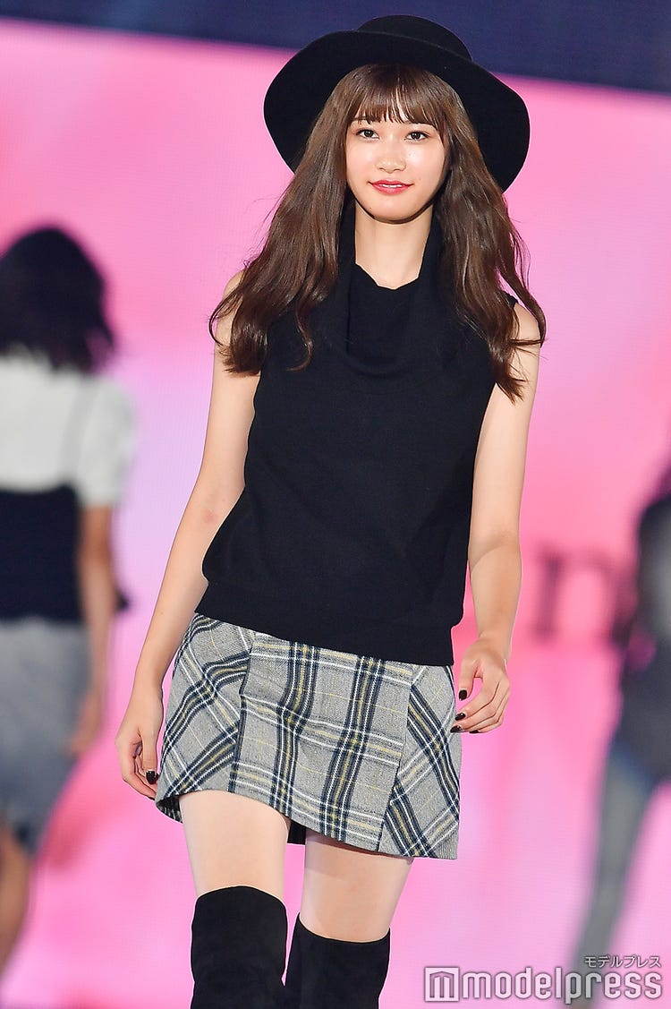 JK 名古屋 名古屋一可愛い”JKモデル・生見愛瑠(めるる)、太もものぞくミニスカコーデでキュートな微笑み<関コレ2018A/W> - モデルプレス