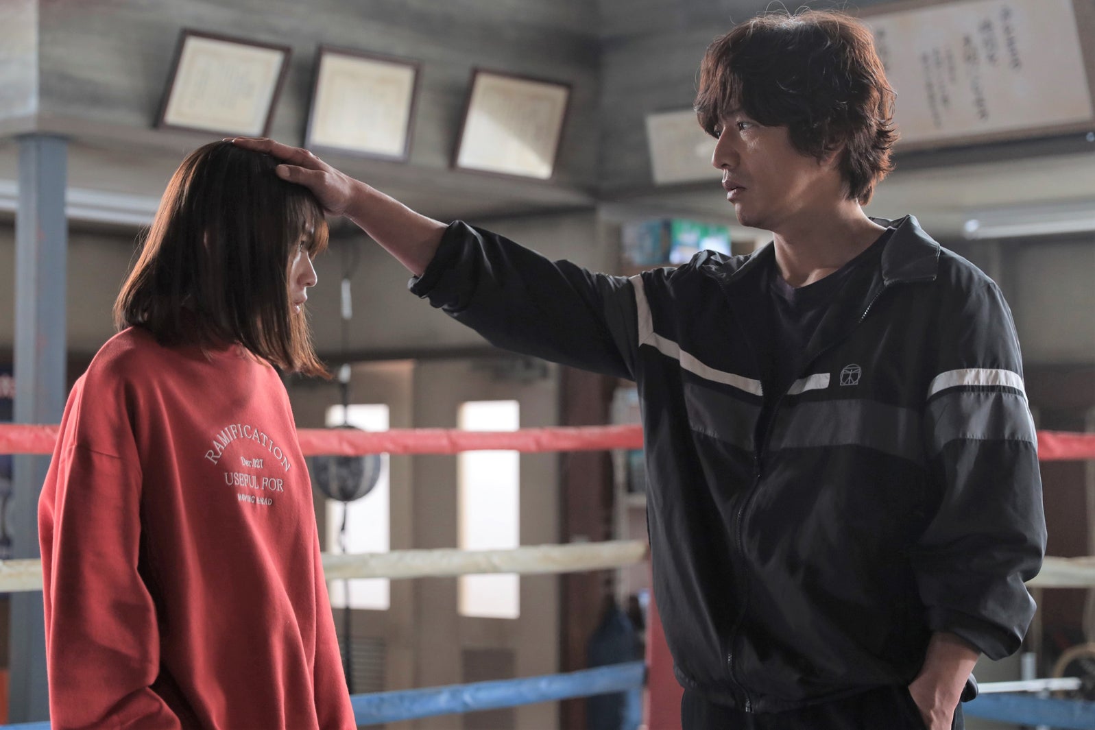 木村拓哉、リング上で特別授業 唯一の女子部員・山田杏奈の“強くなりたい”理由が明らかに＜未来への10カウント＞