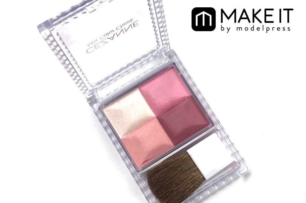 セザンヌ／ミックスカラーチーク／04 ローズ系／680円（税抜） (C)メイクイット