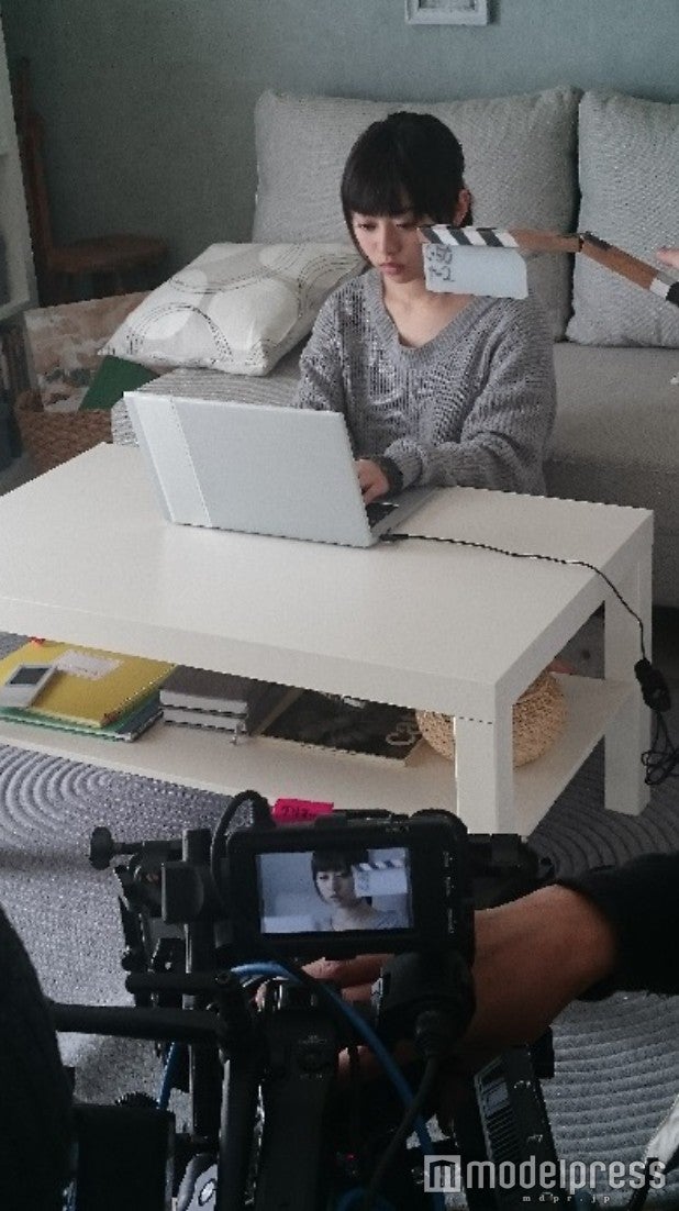 伊藤寧々／撮影中の様子