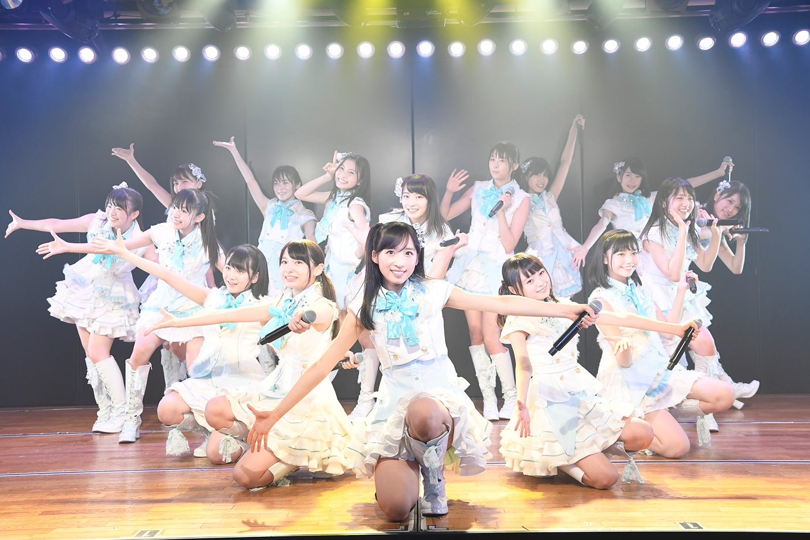 「世界は夢に満ちている」公演（C）AKS