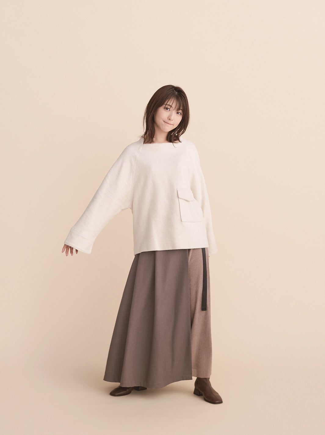 浜辺美波／アザーカット（撮影：横浪修）