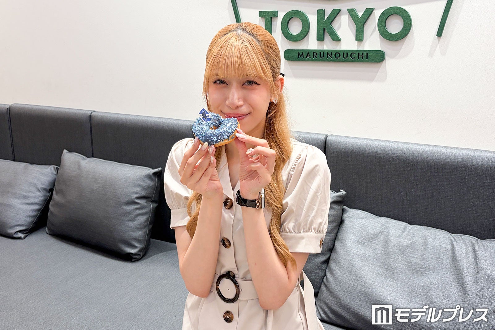 「見た目がレイブンクロー寮の天井の星空みたいで可愛かったです！さっぱりとした甘さで、軽い食感を楽しめました」（ARISA）／（C）モデルプレス
