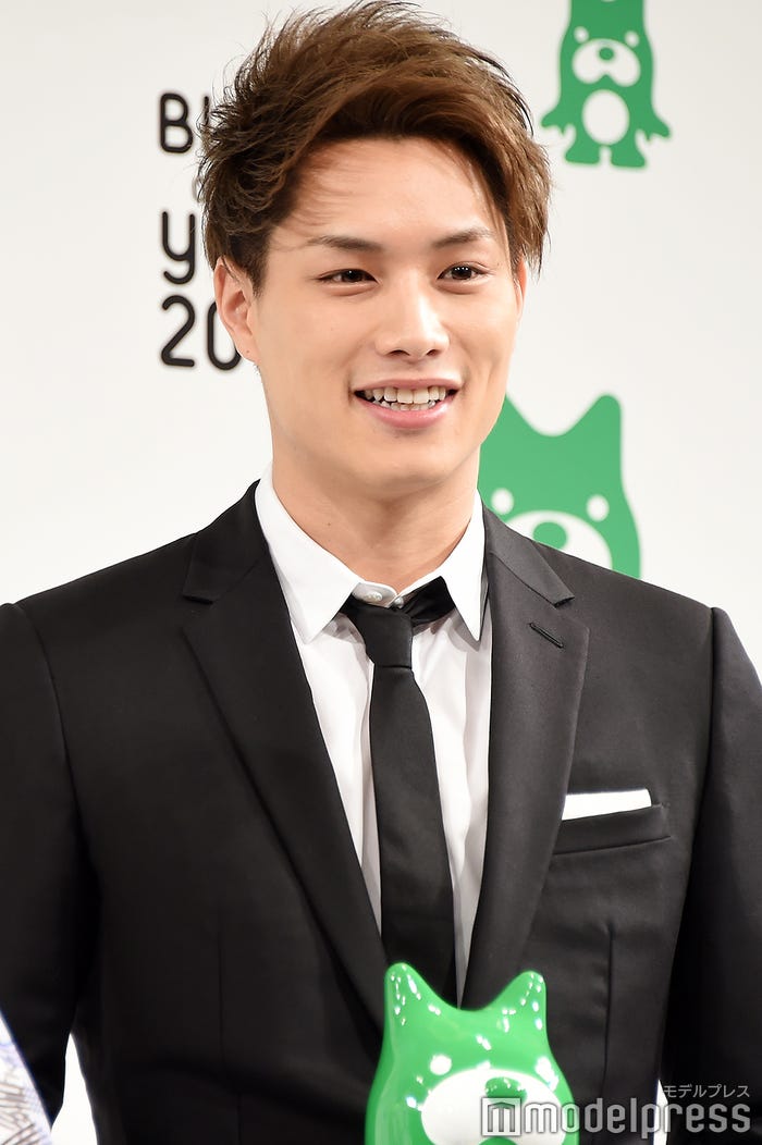 鈴木伸之の新ヘア(C)モデルプレス