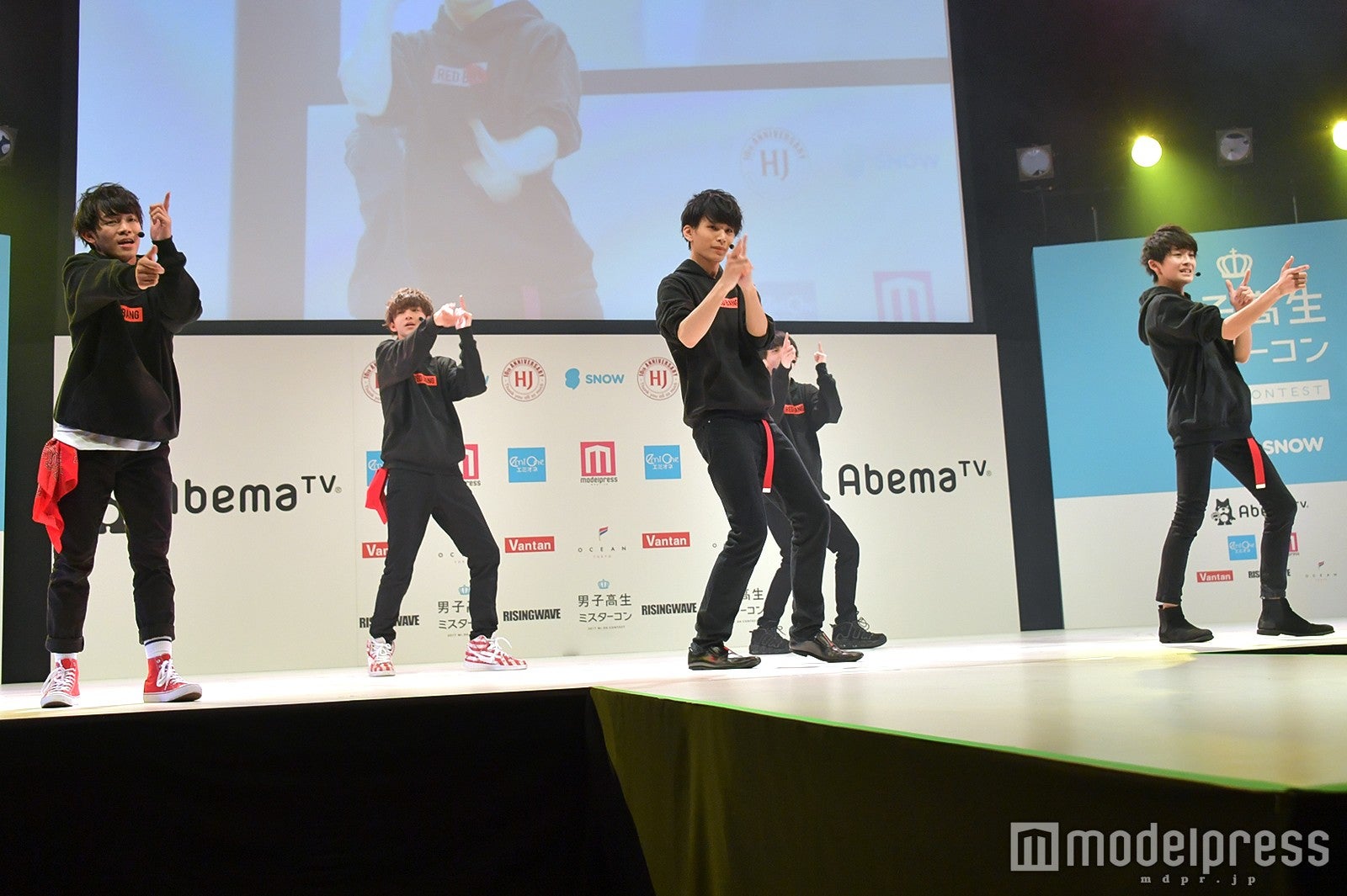 （C）モデルプレス