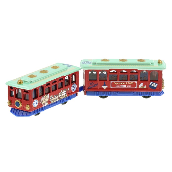 ディズニー・ビークル・コレクション〈トミカ〉セット¥2,800(C)Disney