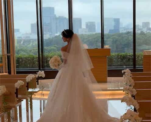 33歳元アイドル、ウエディングドレス姿で“挙式”を報告!今年3月にバンドマンと結婚