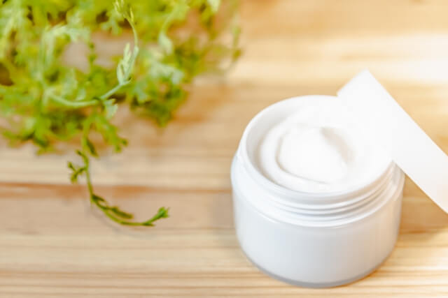 秋の「美白ケア」はピーリングと、ピーリング後の保湿が大事