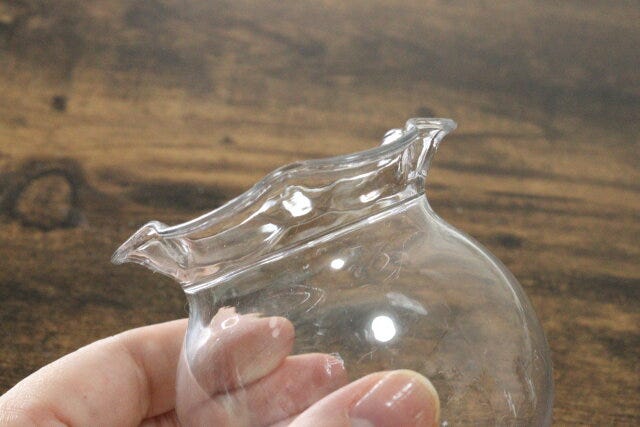 セリアのかわいい金魚鉢風PET容器