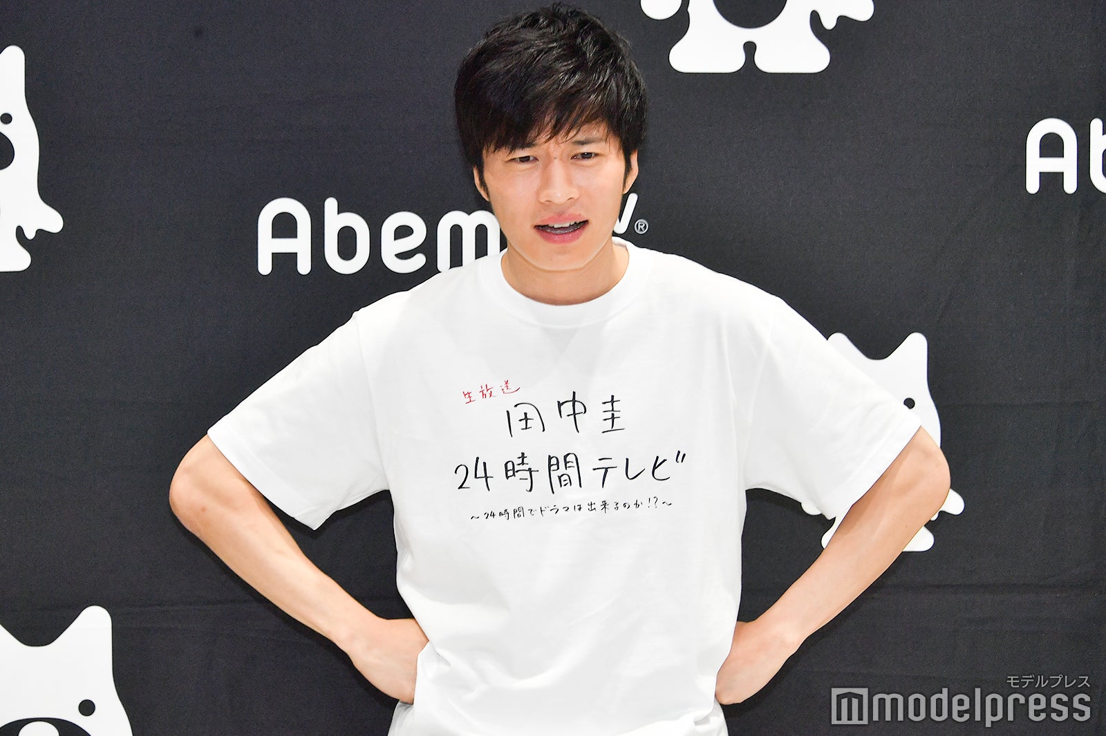 まさにこんな表情で鈴木おさむ氏の話を聞いていた田中圭（C）モデルプレス