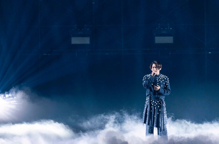 三宅健、有明アリーナ単独公演で豪華演出「寝ても覚めてもみんなのことが大好き」ファンへの思いも語る