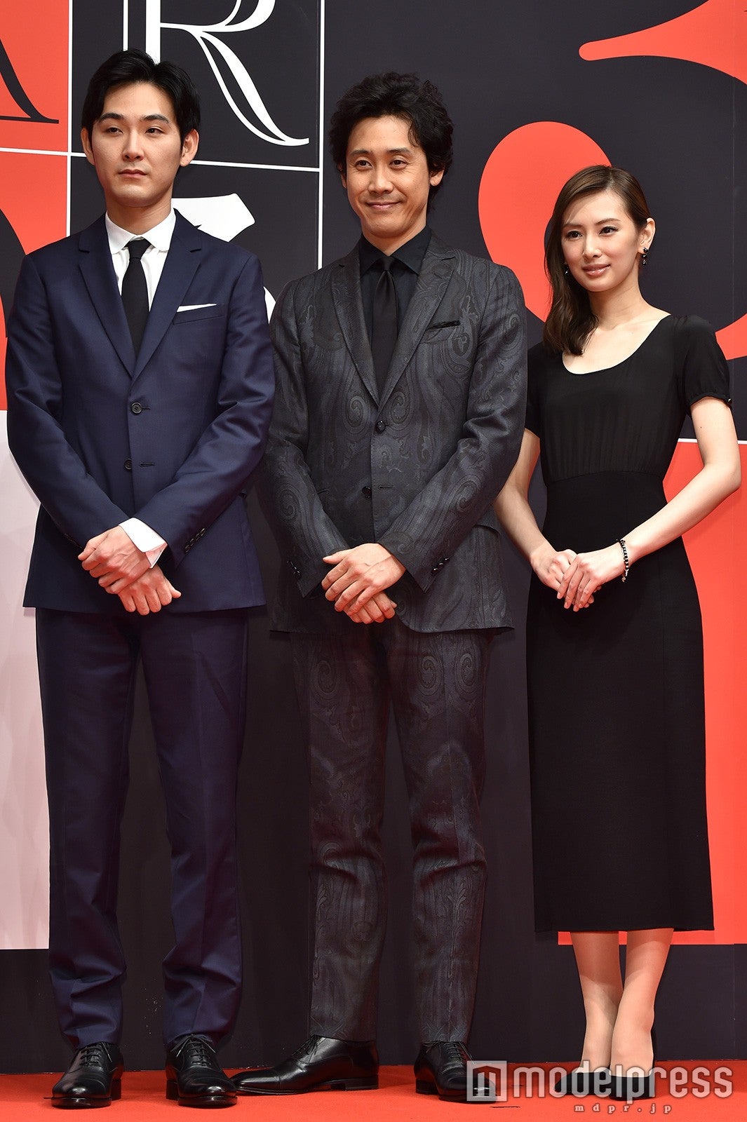 （左から）松田龍平、大泉洋、北川景子（C）モデルプレス